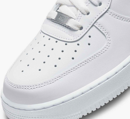 CW2288-111 NIKE  AIR FORCE 1 '07 LE