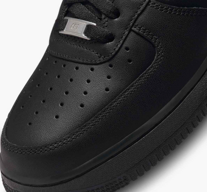 CW2288-001 NIKE  AIR FORCE 1 '07 LE