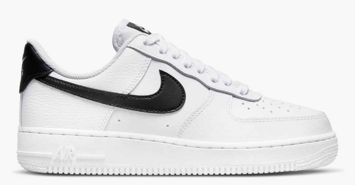 DD8959-103 NIKE  WMS AIR FORCE 1 07 REC