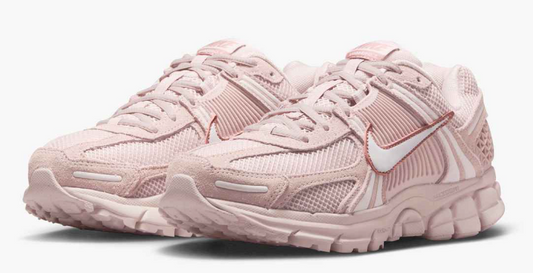 HQ0458-600 WMS NIKE ZOOM VOMERO 5 SDE