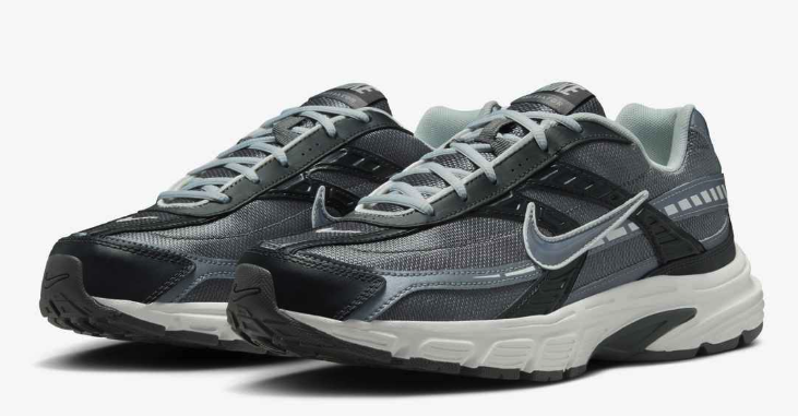 IB3083-001 NIKE INITIATOR SC