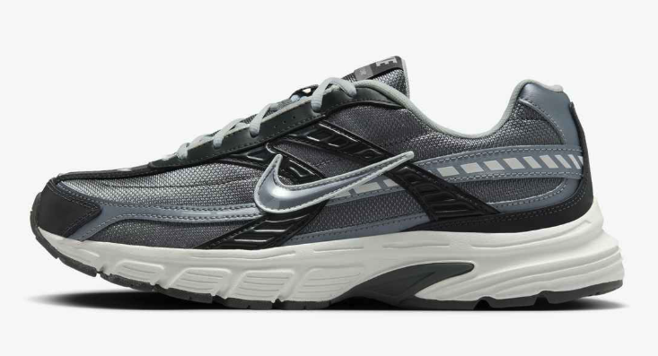 IB3083-001 NIKE INITIATOR SC